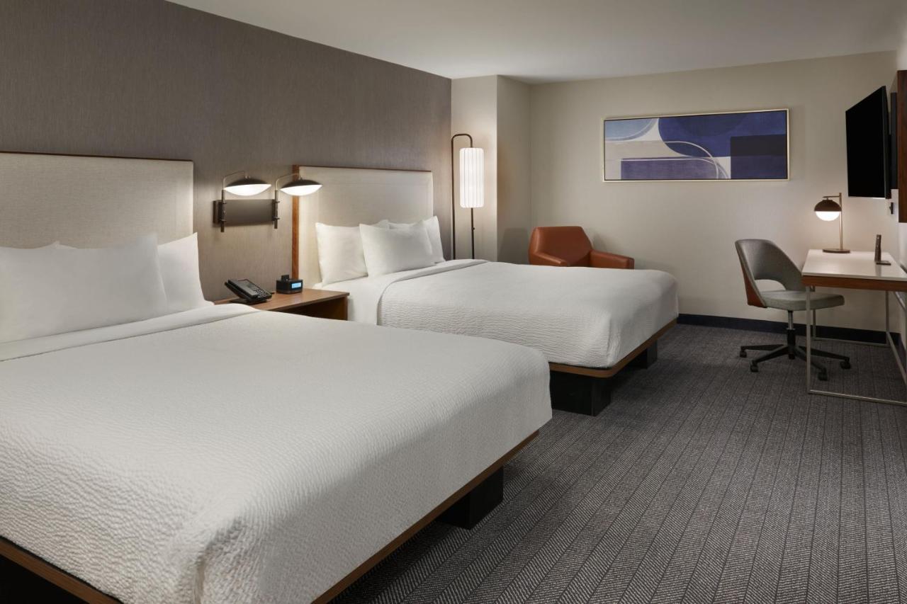 Courtyard By Marriott Kitchener Ξενοδοχείο Εξωτερικό φωτογραφία