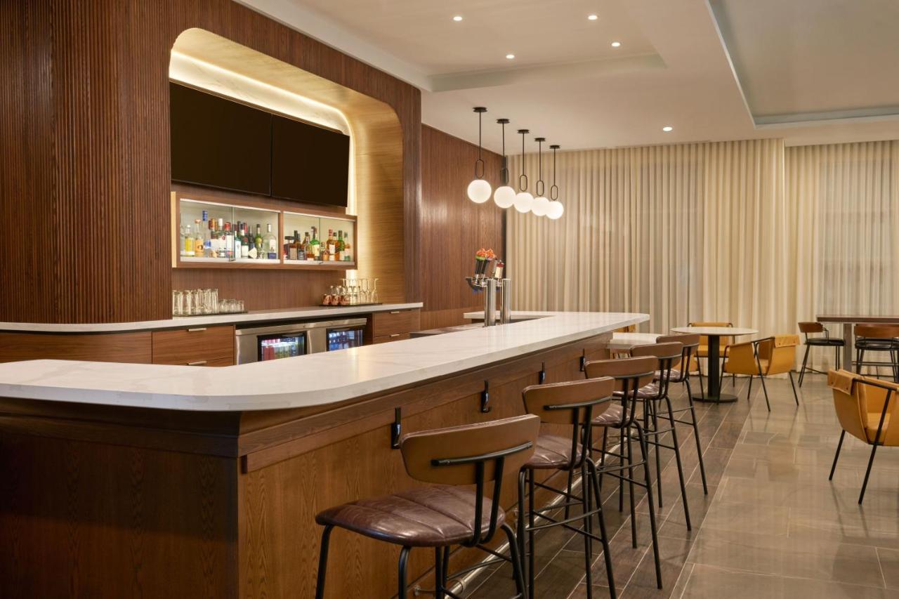 Courtyard By Marriott Kitchener Ξενοδοχείο Εξωτερικό φωτογραφία
