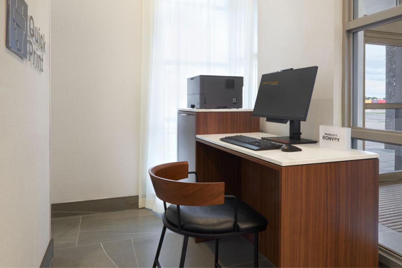 Courtyard By Marriott Kitchener Ξενοδοχείο Εξωτερικό φωτογραφία